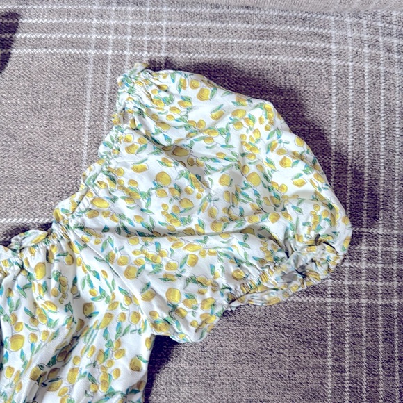 ASTR the Label brand lemon printed top from Nordstrom. NWOT. - Picture 2 of 3